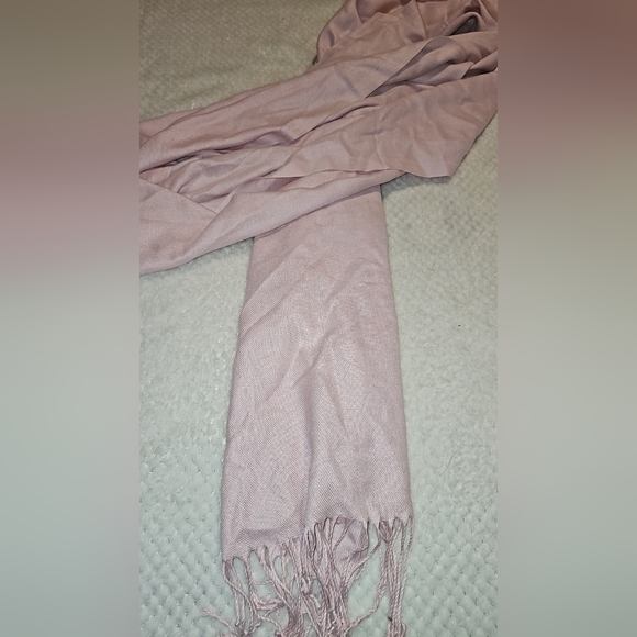 Scarf - Picture 4 of 4